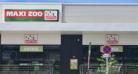 Image of Maxi Zoo - Pertuis service in Pertuis, Vaucluse, France Image of Maxi Zoo - Pertuis service in Pertuis, Vaucluse, France
