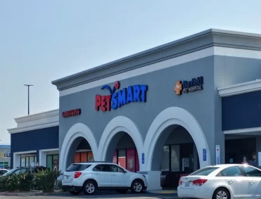 Image of PetSmart - Oxnard service in Oxnard, California, United States Image of PetSmart - Oxnard service in Oxnard, California, United States