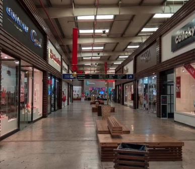 Image of Arauco Premium Outlet Buenaventura service in Quilicura, Metropolitana, Chile