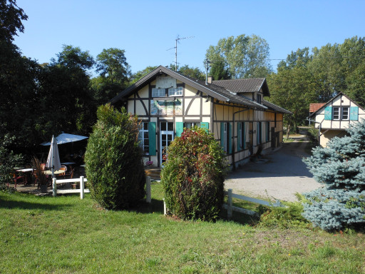 Image of Auberge de L'Écluse service in Illkirch-Graffenstaden, Bas-Rhin, France
