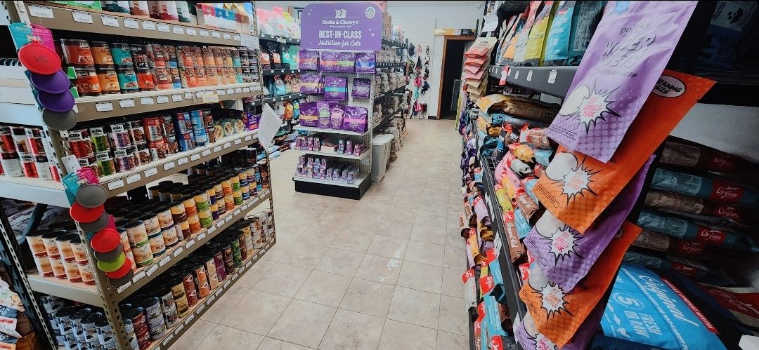 Image of Plymouth Pet & Aquarium service in Plymouth, California, United States Image of Plymouth Pet & Aquarium service in Plymouth, California, United States