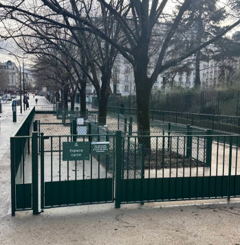 Image of Espace Canin rue de Courcelles park in Paris, Paris, France Image of Espace Canin rue de Courcelles park in paris, paris, france