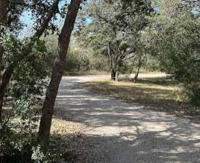 Image of The Jim Reed Walking & Jogging Trail park in San Antonio, Texas, United States Image of The Jim Reed Walking & Jogging Trail park in san-antonio, texas, united-states