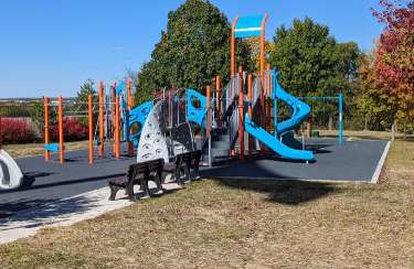 Image of Fox Hill Park park in Saint Charles, Illinois, United States Image of Fox Hill Park park in saint-charles, illinois, united-states