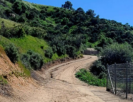 Image of Central Park Trail Head (Cricket Field) park in Santa Clarita, California, United States Image of Central Park Trail Head (Cricket Field) park in santa-clarita, california, united-states