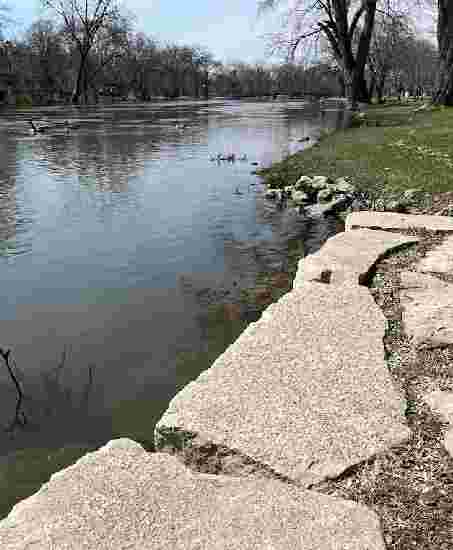 Image of Riverside Park park in Burlington, Iowa, United States Image of Riverside Park park in burlington, iowa, united-states