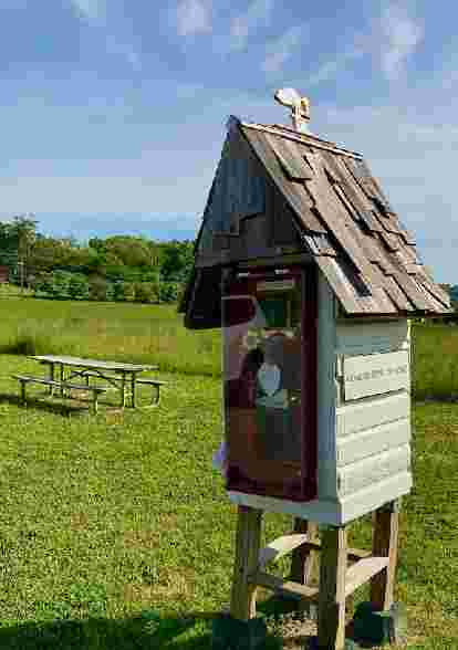 Image of Starr Farm Park park in West Chester, Ohio, United States Image of Starr Farm Park park in west-chester, ohio, united-states