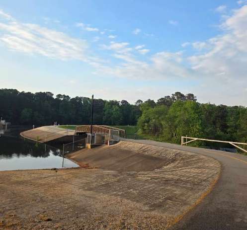 Image of Walnut Creek Trail park in Raleigh, North Carolina, United States Image of Walnut Creek Trail park in raleigh, north-carolina, united-states