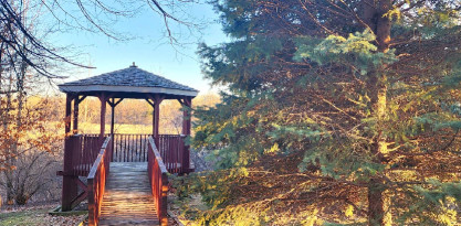 Image of Springbrook Nature Center park in Itasca, Illinois, United States Image of Springbrook Nature Center park in itasca, illinois, united-states