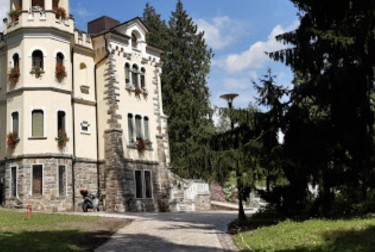 Image of Parco delle Terme di Levico (parco asburgico) park in Levico Terme, Trentino – Alto Adige/Südtirol, Italy Image of Parco delle Terme di Levico (parco asburgico) park in levico-terme, trentino-alto-adigesudtirol, italy