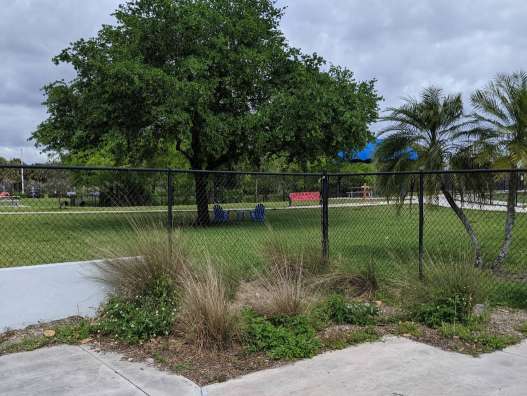 Image of Quiet Waters Park park in Deerfield Beach, Florida, United States Image of Quiet Waters Park park in deerfield-beach, florida, united-states