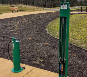 Image of Border-to-Border Trailhead (B2B Chelsea-Stockbridge) park in Chelsea, Massachusetts, United States Image of Border-to-Border Trailhead (B2B Chelsea-Stockbridge) park in chelsea, massachusetts, united-states