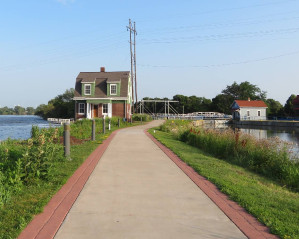 Image of De Pere Riverwalk and Wildlife Viewing Pier park in De Pere, Wisconsin, United States Image of De Pere Riverwalk and Wildlife Viewing Pier park in de-pere, wisconsin, united-states