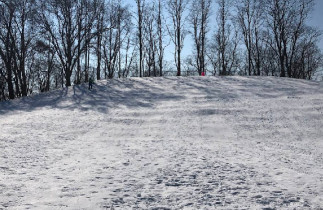 Image of Sledding Hill - Sunset Knoll Park park in Lombard, Illinois, United States Image of Sledding Hill - Sunset Knoll Park park in lombard, illinois, united-states