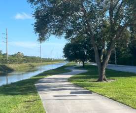 Image of Hiatus Greenway park in Plantation, Florida, United States Image of Hiatus Greenway park in Plantation, Florida, United States