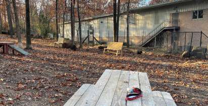 Image of Dulles Gateway Dog Park park in Chantilly, Virginia, United States Image of Dulles Gateway Dog Park park in chantilly, virginia, united-states