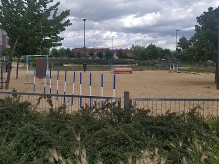 Image of Área de Esparcimiento Canino El País De Nunca Jamás park in Getafe, Madrid, Spain Image of Área de Esparcimiento Canino El País De Nunca Jamás park in getafe, madrid, spain