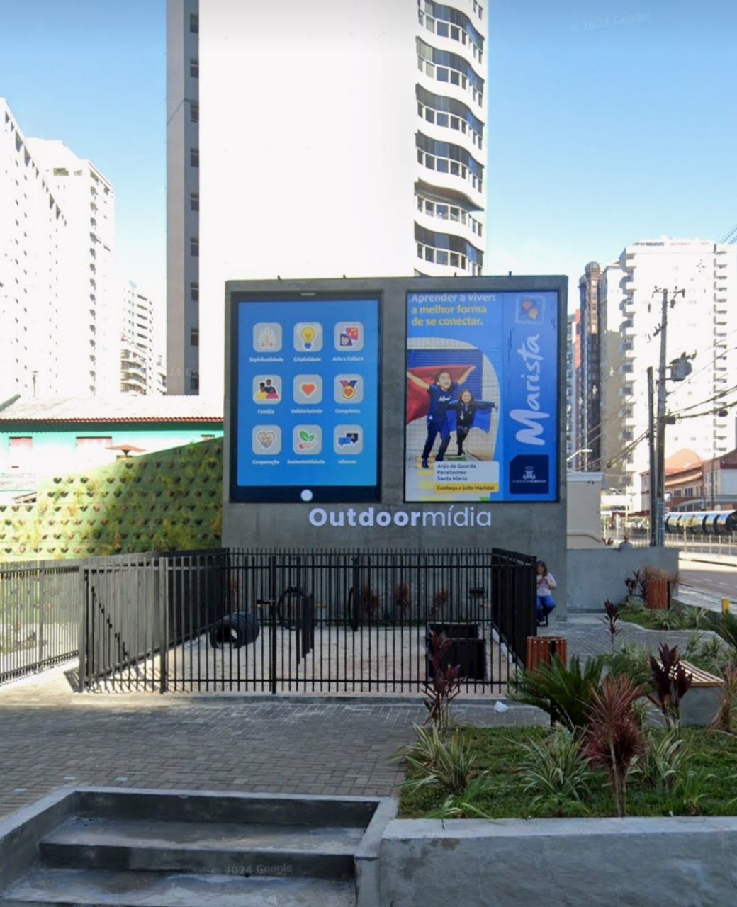 Image of Espaço para cães Outdoor Media park in Curitiba, Parana, Brazil Image of Espaço para cães Outdoor Media park in curitiba, parana, brazil