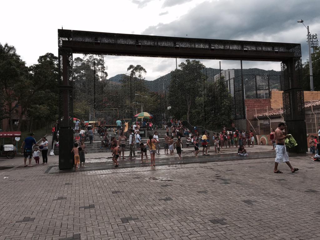 Image of Pantalla de agua y canchas múltiples san javier park in Medellin, Antioquia, Colombia Image of Pantalla de agua y canchas múltiples san javier park in medellin, antioquia, colombia